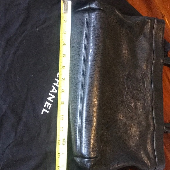 Chanel Vintage Caviar Tote - Picture 7 of 8